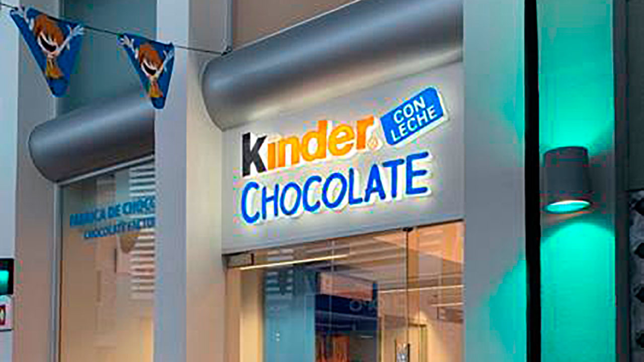 Primera fábrica de chocolate Kinder en KidZania JJyC