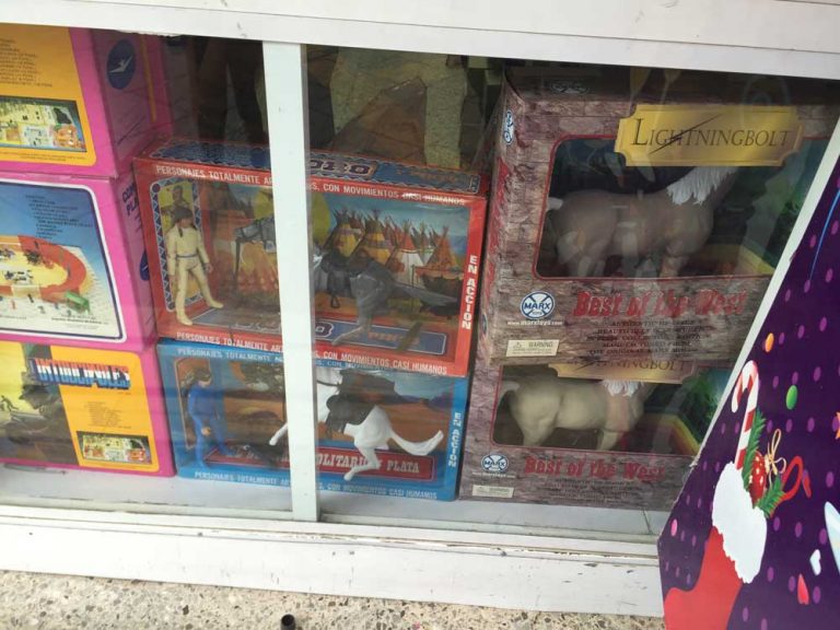 Juguetes y Globos Lori el lugar del recuerdo Metro Etiopia cdmx