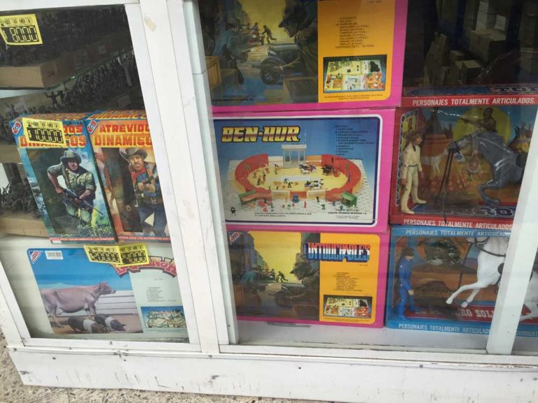 Juguetes y Globos Lori el lugar del recuerdo Metro Etiopia cdmx