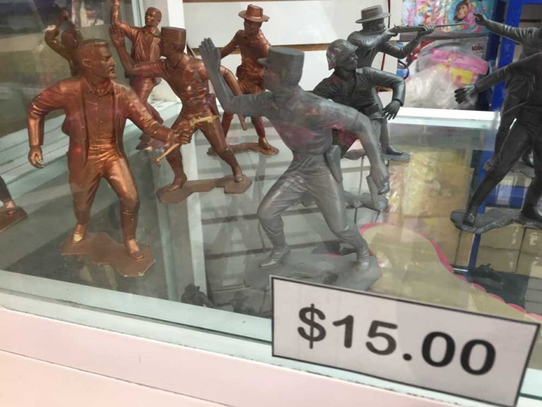 Juguetes y Globos Lori el lugar del recuerdo Metro Etiopia cdmx