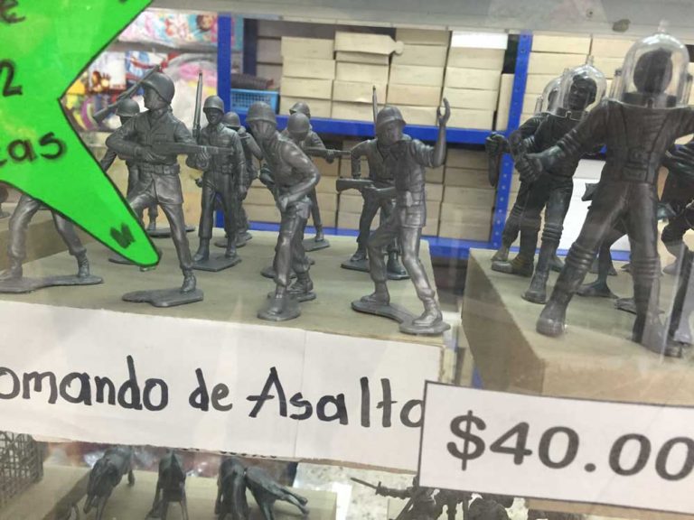 Juguetes y Globos Lori el lugar del recuerdo Metro Etiopia cdmx