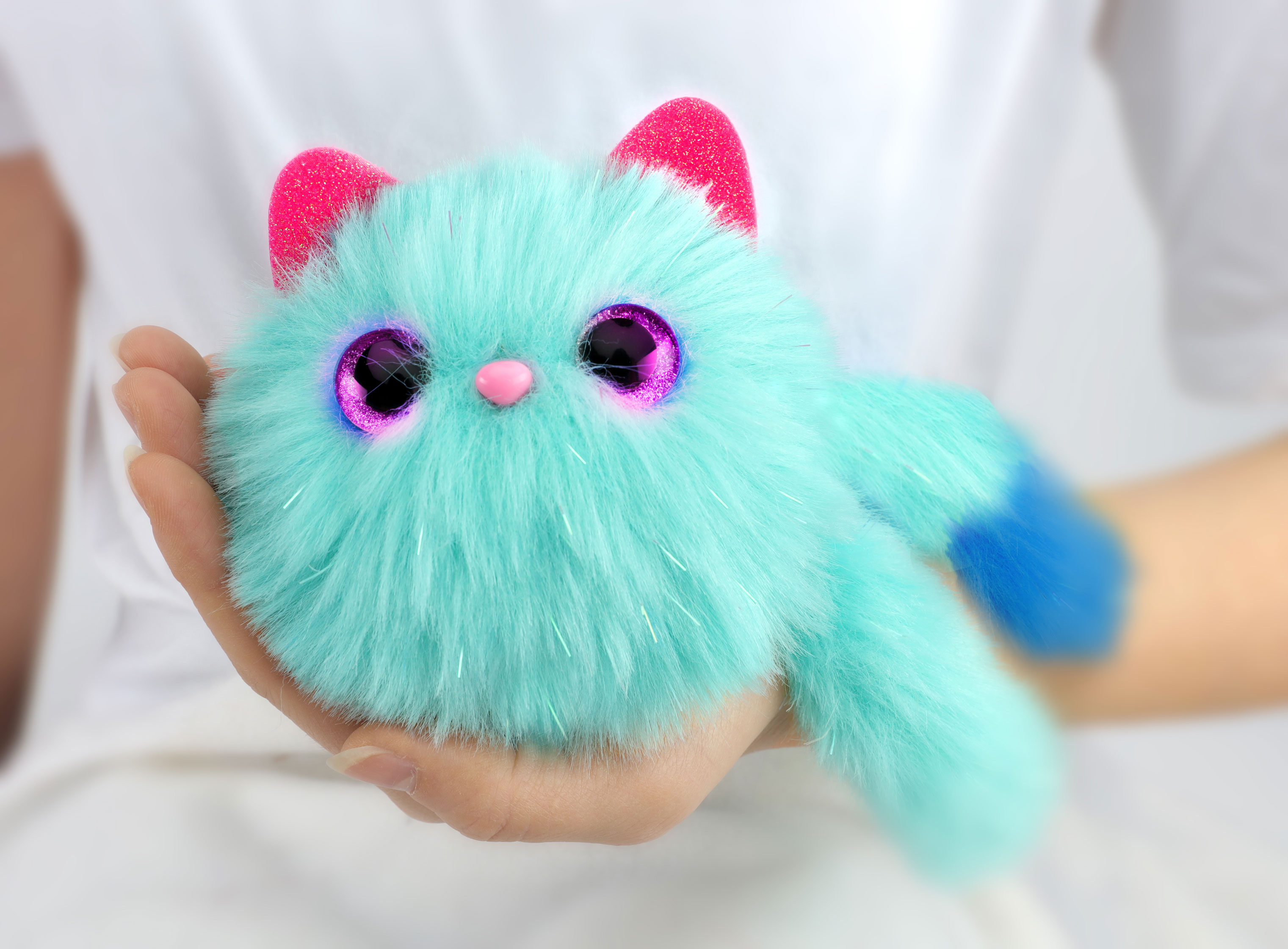 Pomsies_HandLifestyle2 Juegos Juguetes y Coleccionables