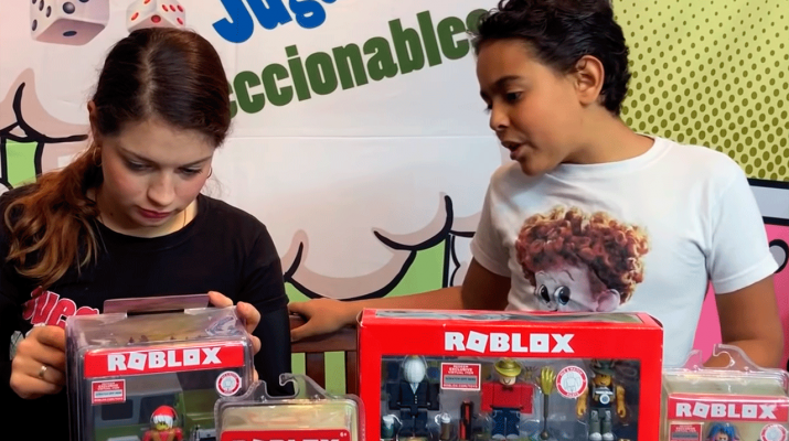 Abriendo Juguetes De Roblox Unboxing Cajitas Roblox Toys